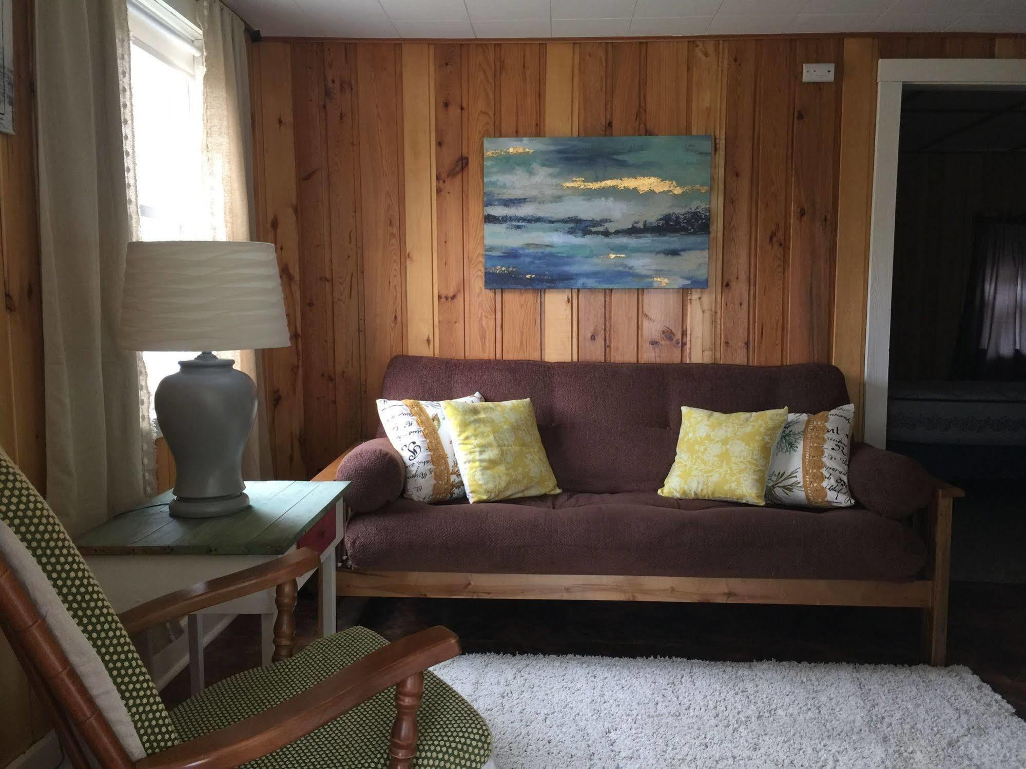 Mission Springs Resort Ашланд Екстериор снимка